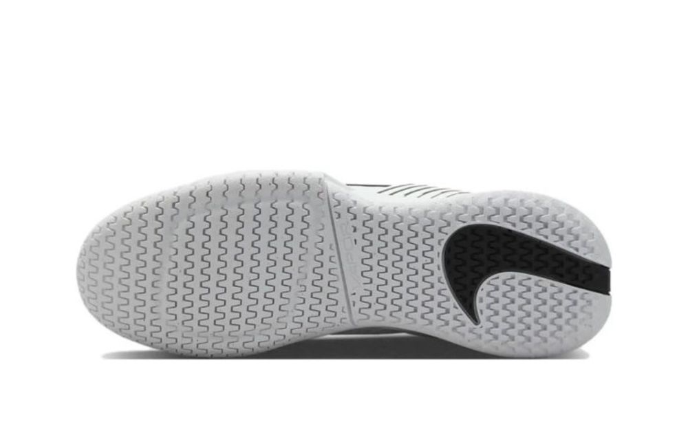 Кроссовки для тенниса nike