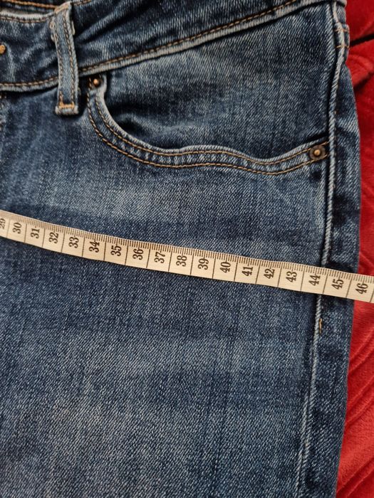 Blugi Levi s 714  de vanzare