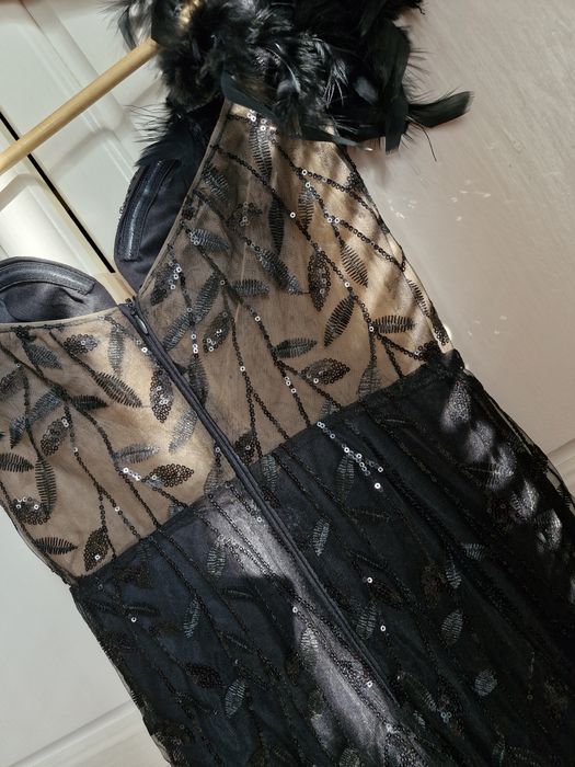 Нова дамска официална бална рокля пера