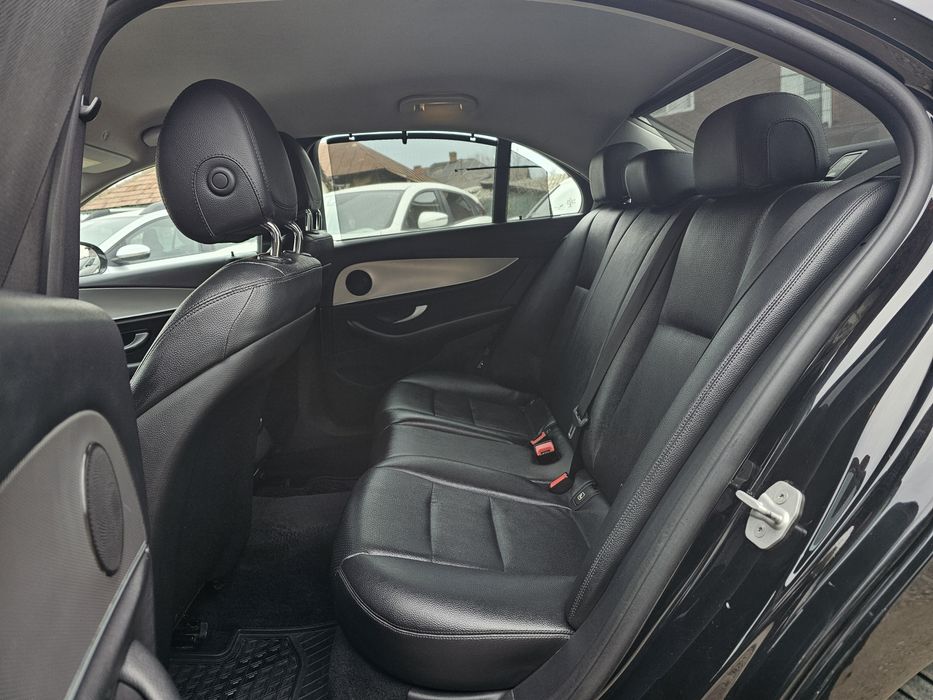 Mercedes E220 d. 194cp, posibilitate rate