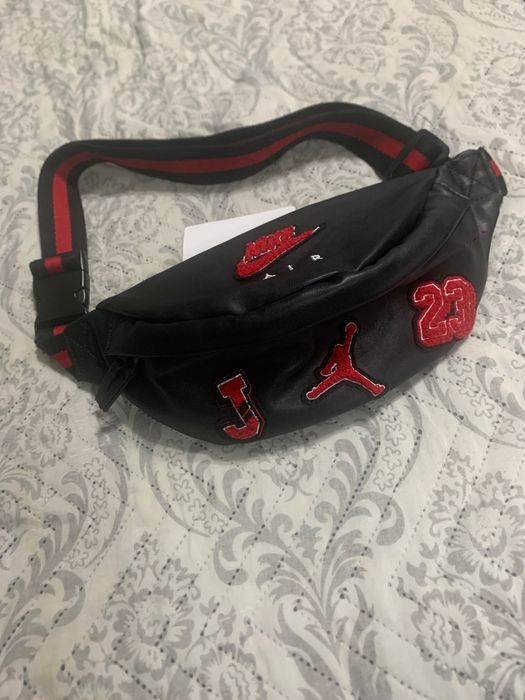 Nike чанта през рамо