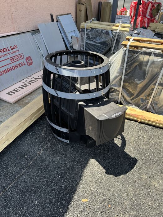 Продам угольную чугунную печь