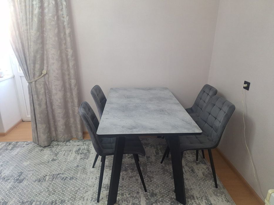 Продам стол + 6 стульев