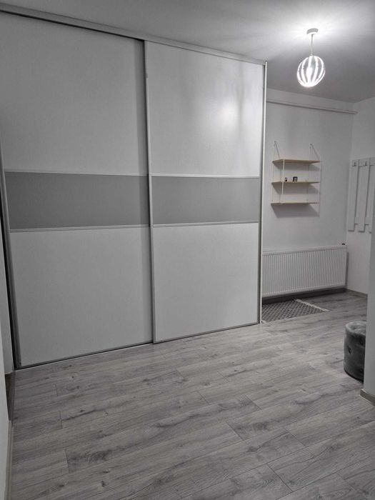 Inchiriez apartament pe strada Abatorului ,Comuna Floresti