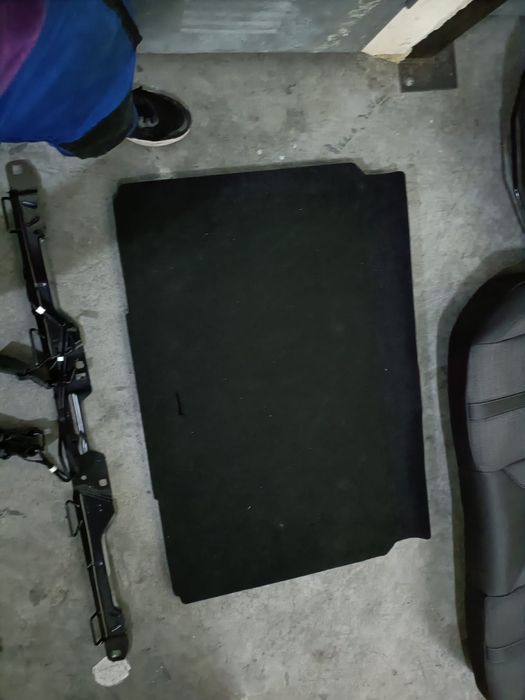 Bancheta Peugeot 208