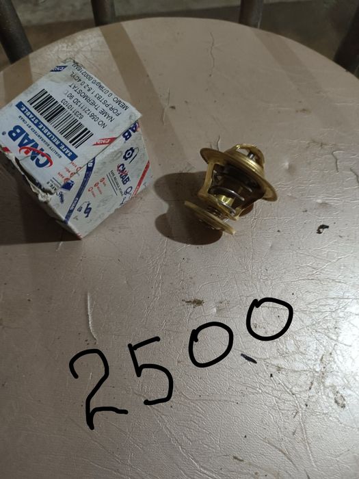 Продам запчасти Ауди в 4