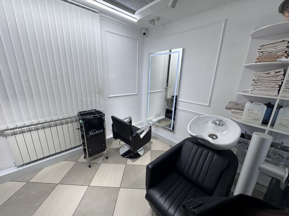 Сдаётся рабочее место парикмахера / стилиста