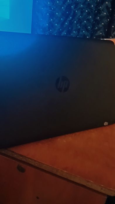 HP NoteBook i3 5005U AMD R5 M330 4GB 8GB Ram