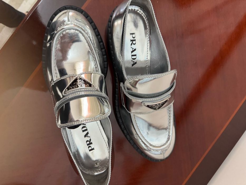 Продам обувь PRADA