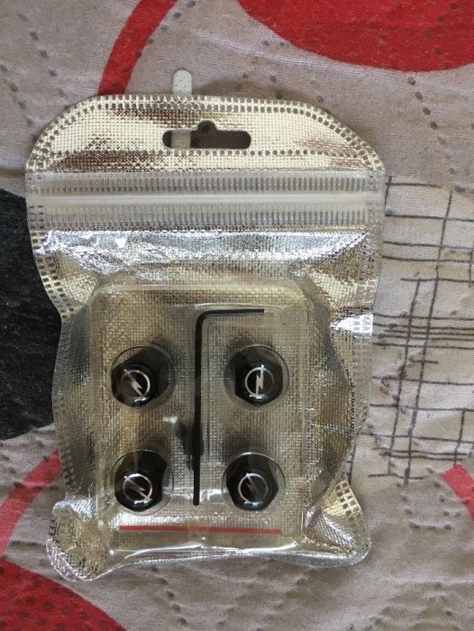 Капачки за вентили против кражба