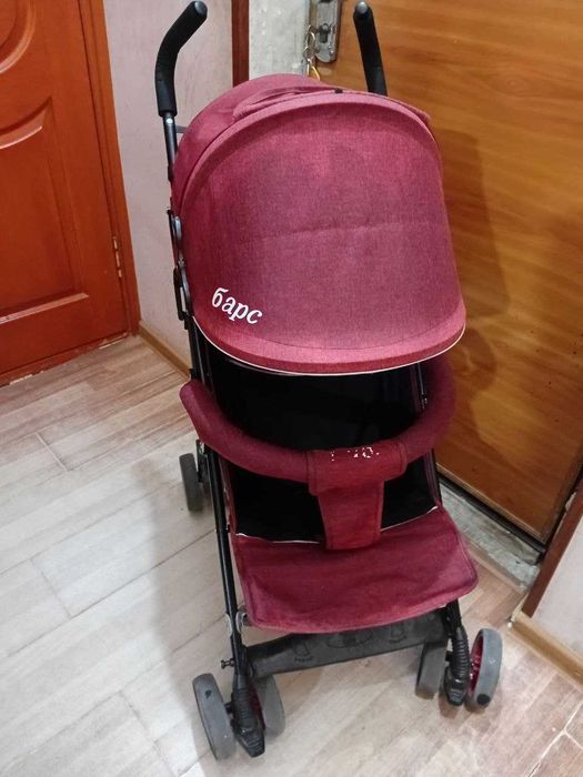 Продаётся детская коляска трость