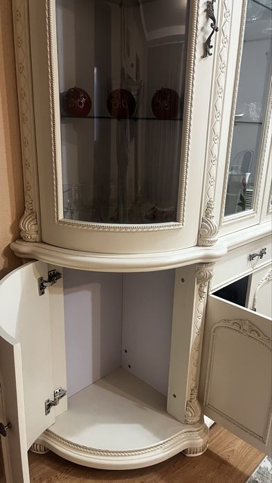 Классический сервант