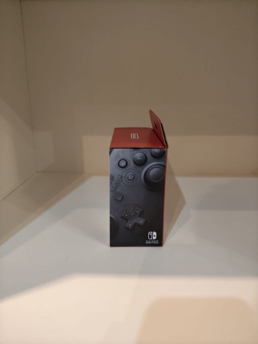 Nintendo switch Pro controller