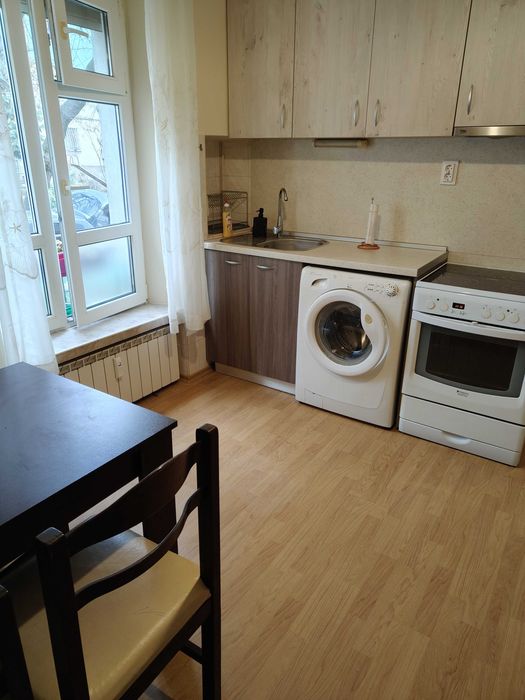 Хиподрума двустаен обзаведен, под наем