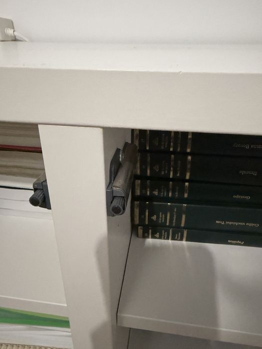 Vand corp ikea cu 2 usi