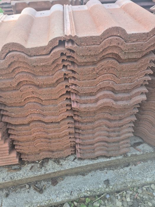 550 buc Tigla Tigla Tigla