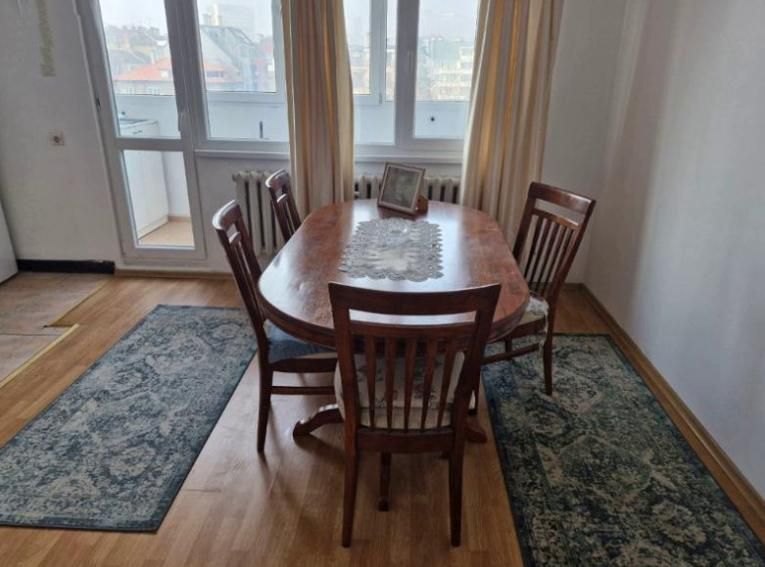 Дава се под наем Двустаен апартамент в София, Център - 88 кв.м за 500 € - Снимка #2