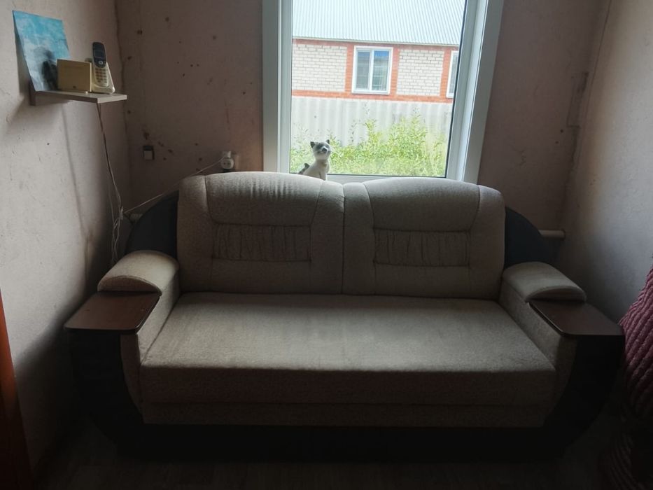 Продам Диван в хорошем состоянии