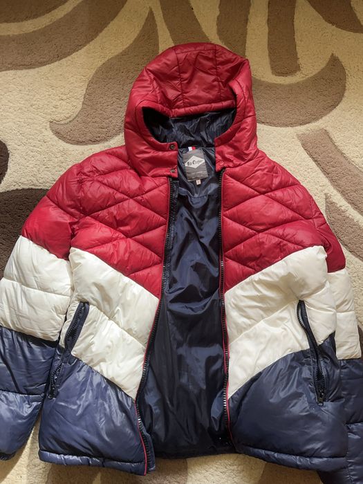 Geaca Lee Cooper Marimea M in conditii bune