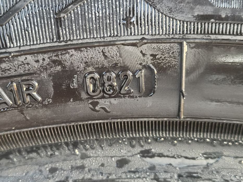 Гуми GOODYEAR 235/55/19