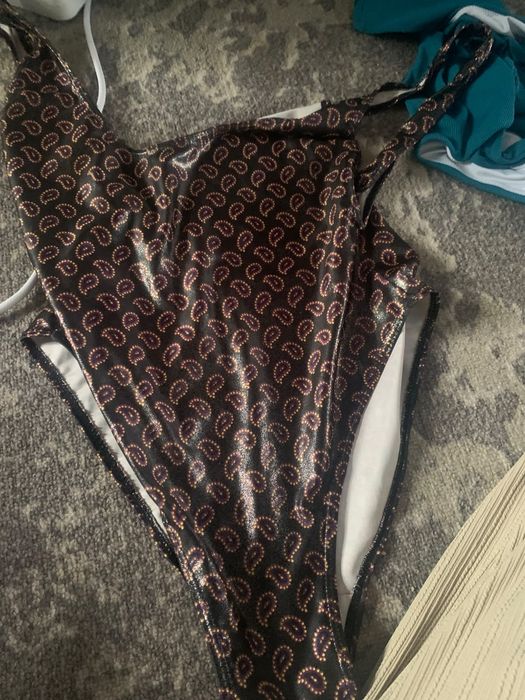 продам купальник