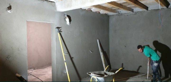 Tencuiala traditionala mecanizata.