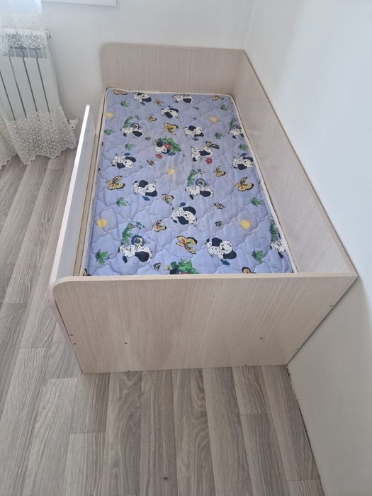 Кровать детская. Продам