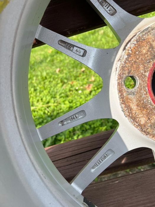 Vând jante Audi r16