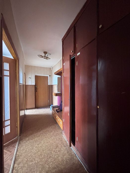 Продам 3х ком в кирпичном доме Революция