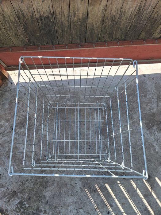 Coșuri zincate expunere produse