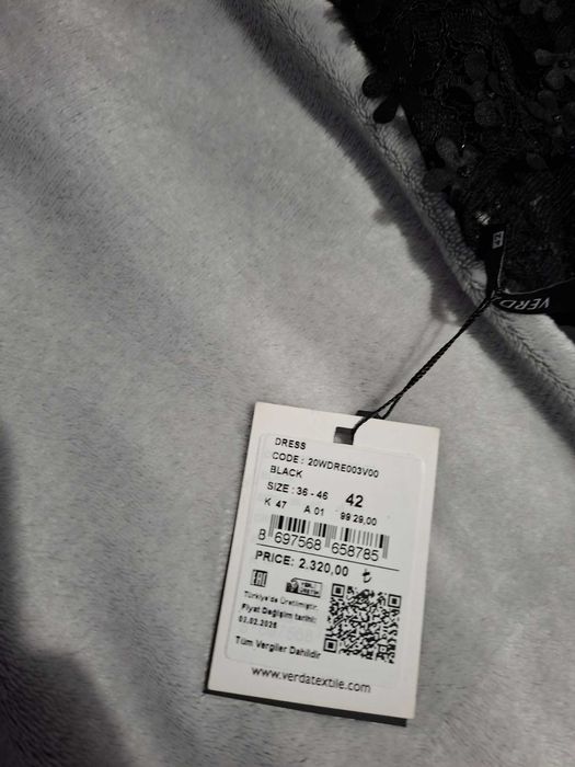 Черна официална рокля 42