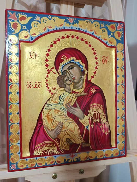 Vând Icoana cu Maica Domnului și Pruncu pictata cu foita de aur