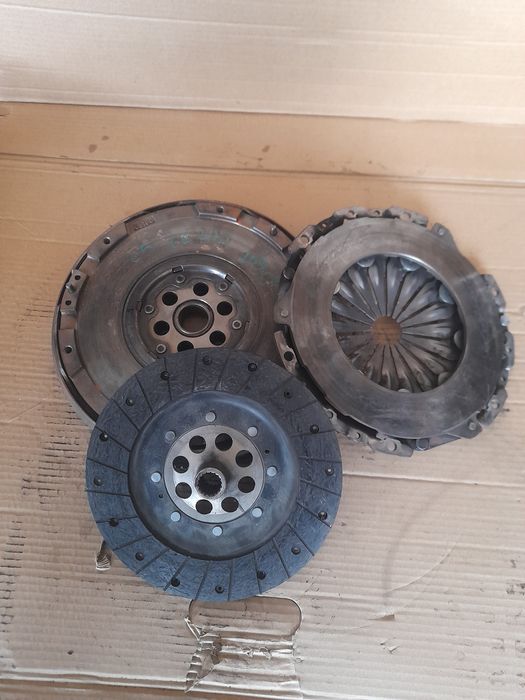 Kit ambreiaj cu volanta Citroen c5 2007 1.6 hdi