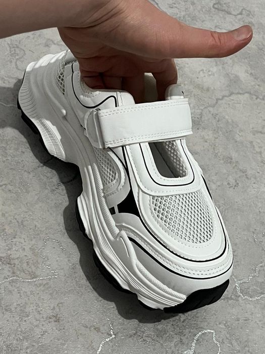 Продам Кросовки 39размер