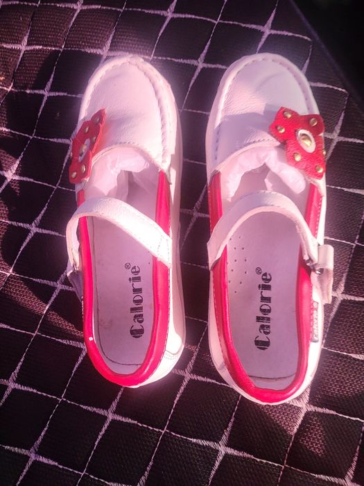 Сандали на девочку 33р