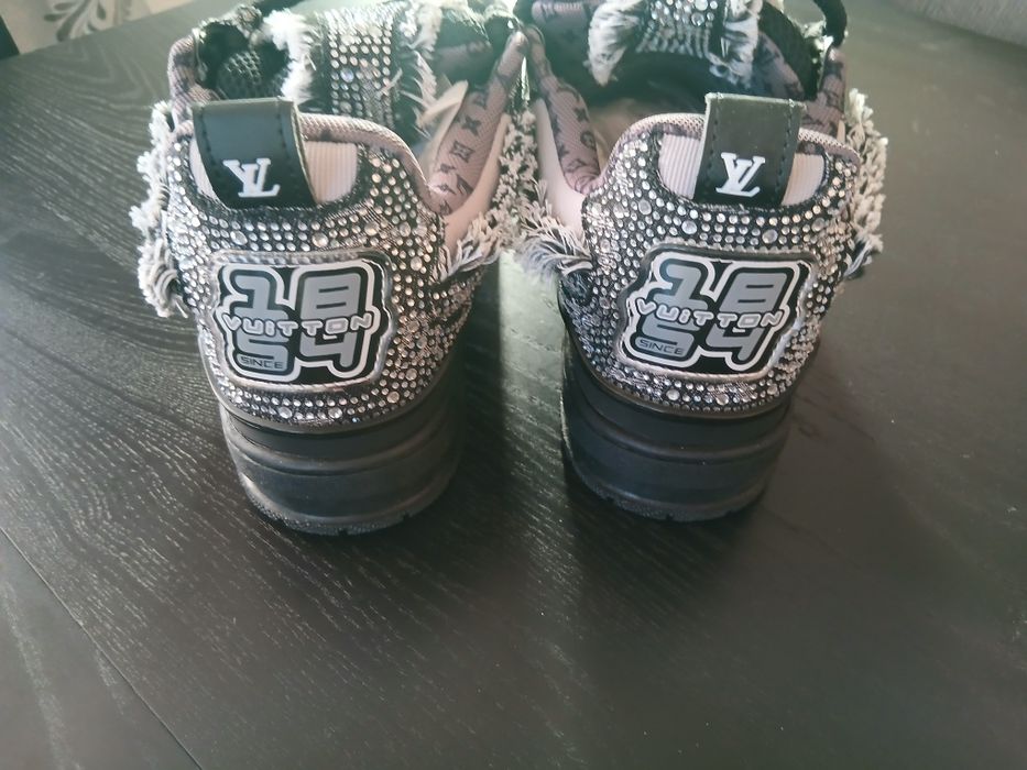 Papuci lv unisex