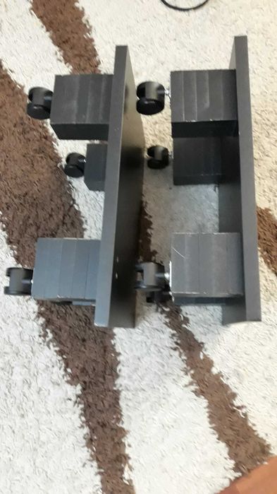 Vand 2 buc CARUCIOARE negre cu Roti, absolut noi, stare perfecta