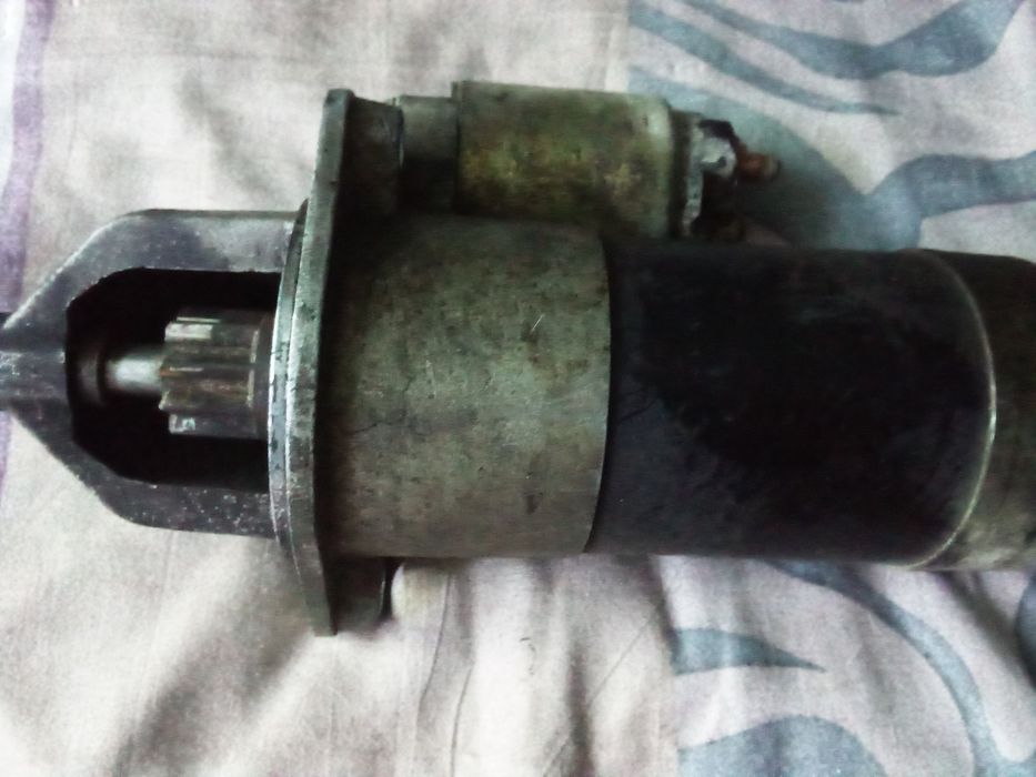 Продам стартер б/у