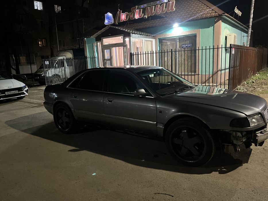 Продам ауди а8 д2
