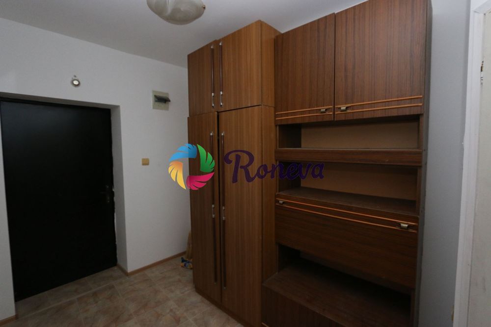 Продава се Двустаен апартамент в Варна, Бриз - 94 кв.м за 1015 €/кв.м - Снимка #1