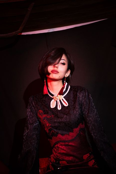 Красное платье в азиатском стиле