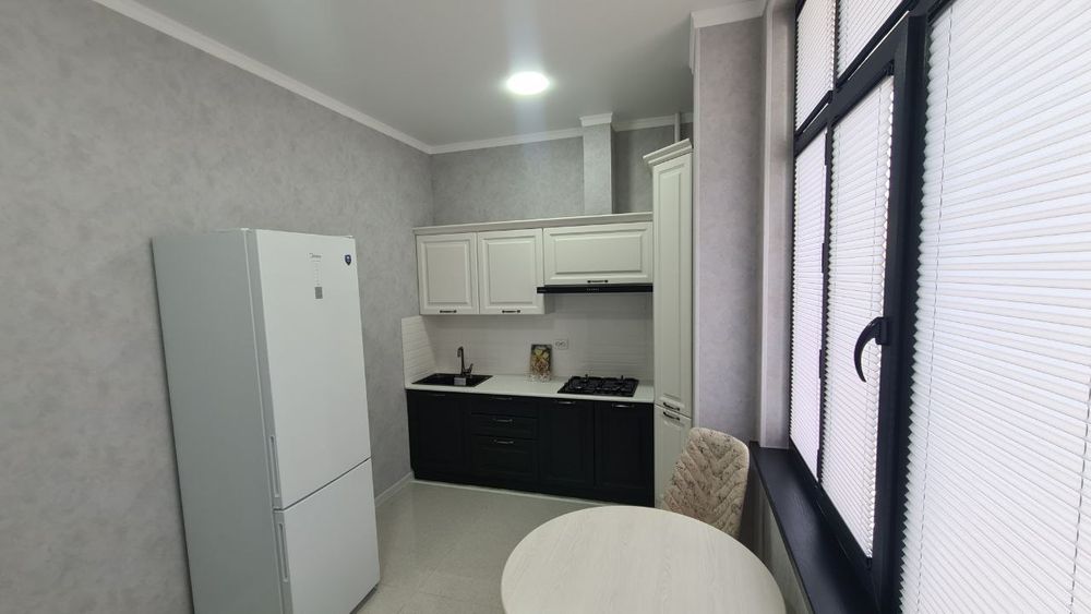 Аренда 2 ком квартира Максим горький буз базар новостройка