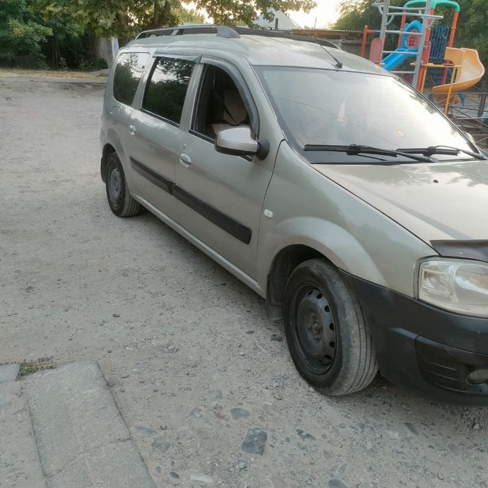 Ваз Lada Largus 2015г