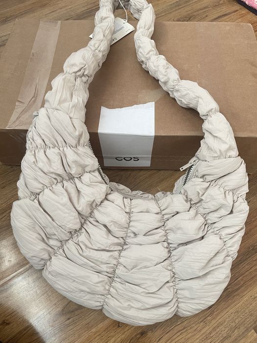 Cos сумка стеганная ripple