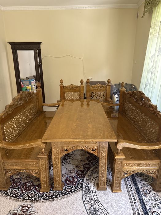 Dachiniy stol для гостиной