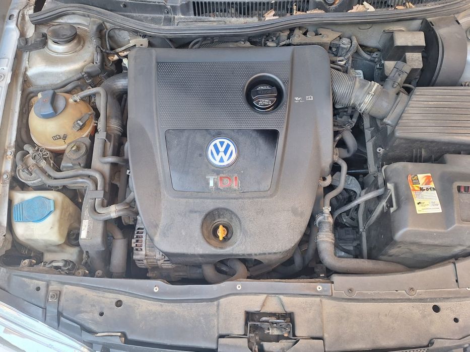 Auto wv golf 4 doar vând nu fac schimb                                    vând golf 4        brec