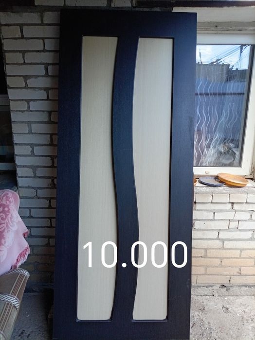 Продам лавки, люстры, дверное полотно