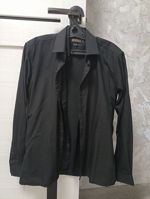 Продам рубашки  школьные