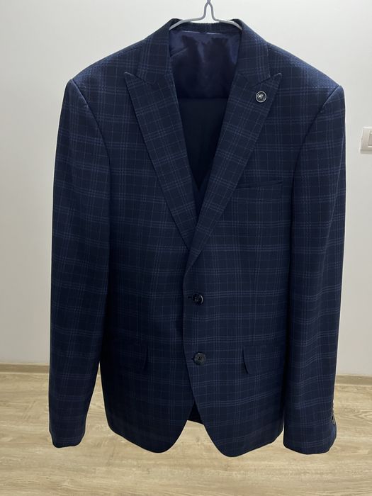 Costum barbati ocazie