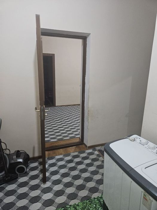 Arzon kvartira sotiladi